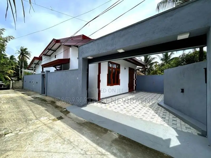 Brand-New House in Kaduwela Korathota For Sale