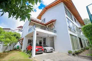 Nugegoda Prime Location Super Luxury Modern House For Sale
