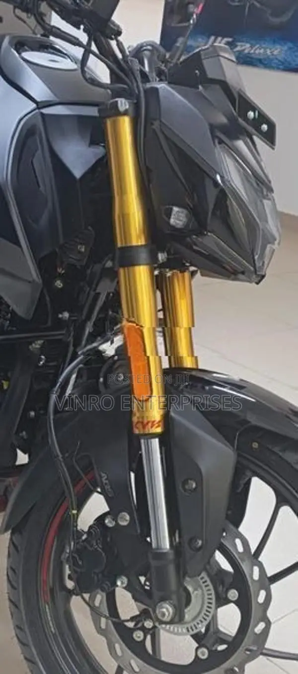 Hero Hunk 160R 4V 2026