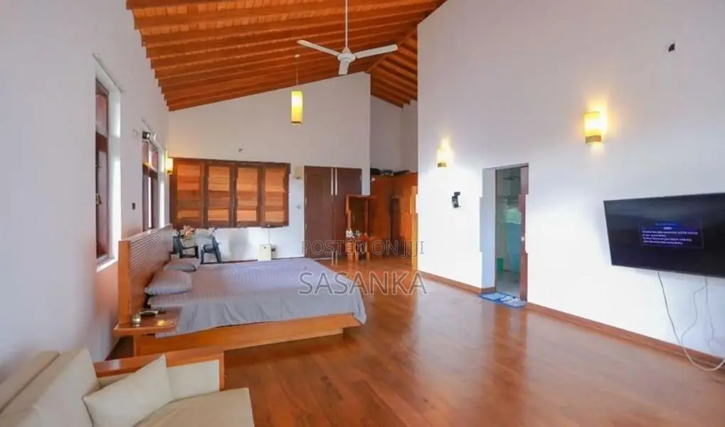 Nugegoda Prime Location Super Luxury Modern House For Sale