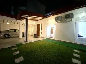 Villa Type Luxury House in the Heart of Talawathugoda SOLAR POWERED