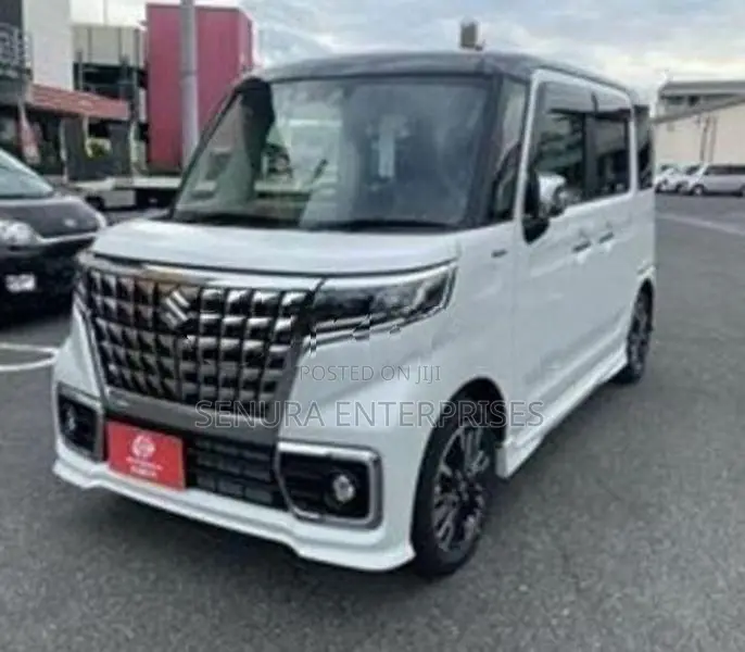 Suzuki Spacia Mk 53 S Fender Lh