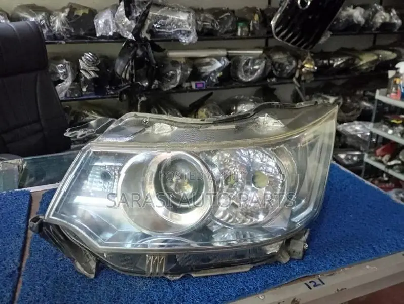 Wagon R 44 Stingray Head Light