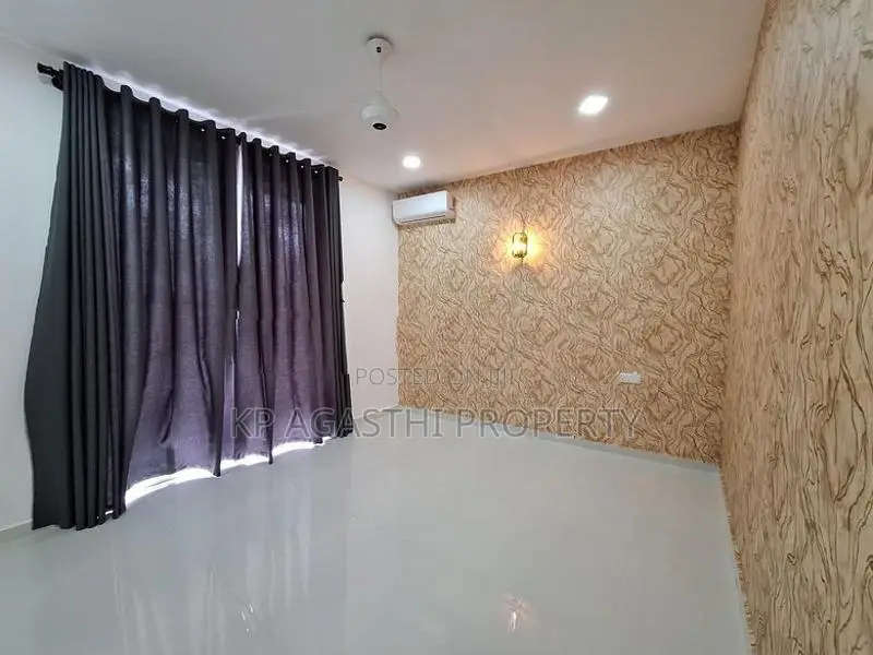 Family House for Sale in Battaramulla
