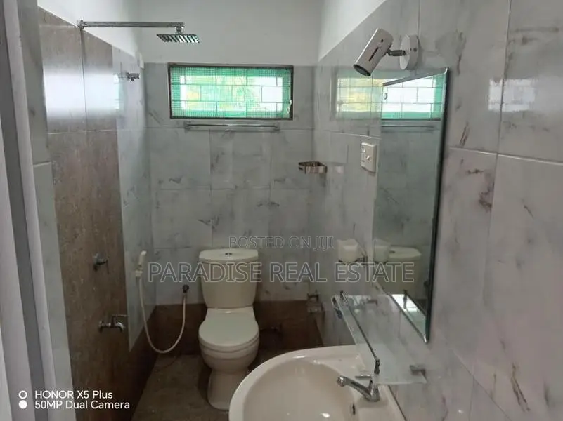 GROUND Floor House for Rent in Mount Lavinia Close to Maliban Junction
