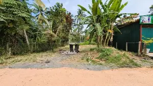 කොළඹ – නුවර ප්‍රධාන පාරේ තුන්වන ඉඩම