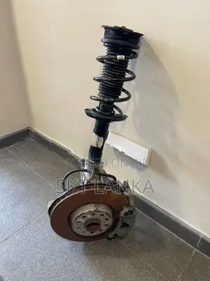 Audi Q2 2017 driver front shock suspension complete