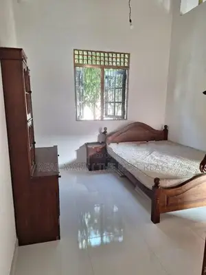 Boralesgamuwa : 5BR Luxury House with Business Space and Annex for Sal