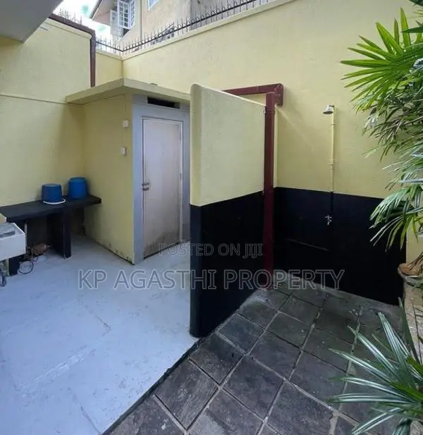 Luxury House for Sale in Pepiliyana
