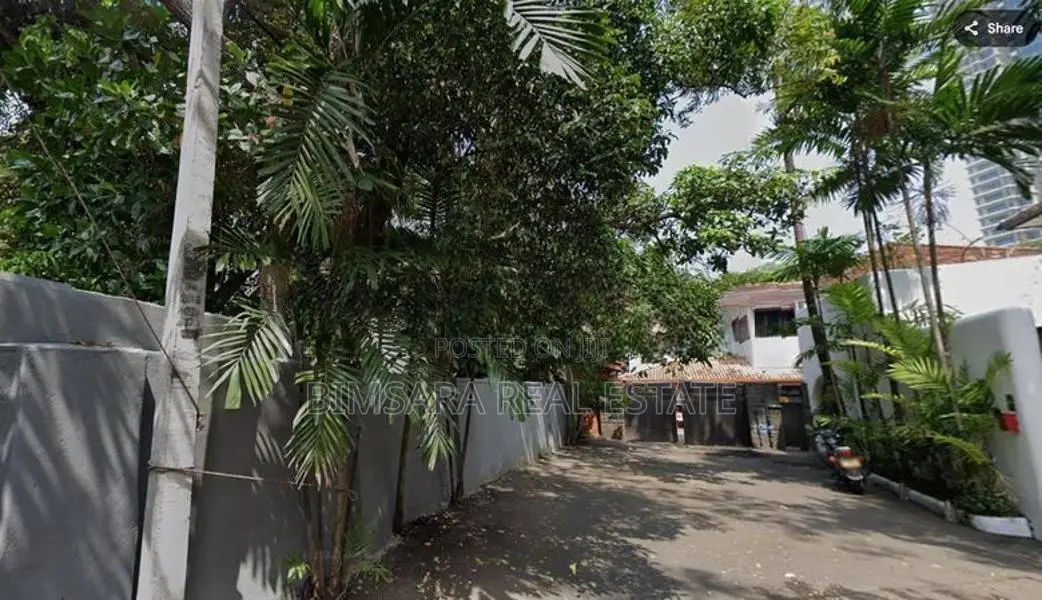 Exclusive 29.5 Perch Commercial Land in Colombo 7 | SL14738