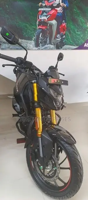 Hero Hunk 160R 4V 2026