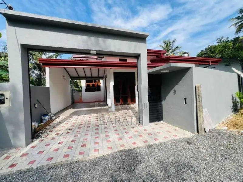 9.9 P With Brand New House Sale Athurugiriya