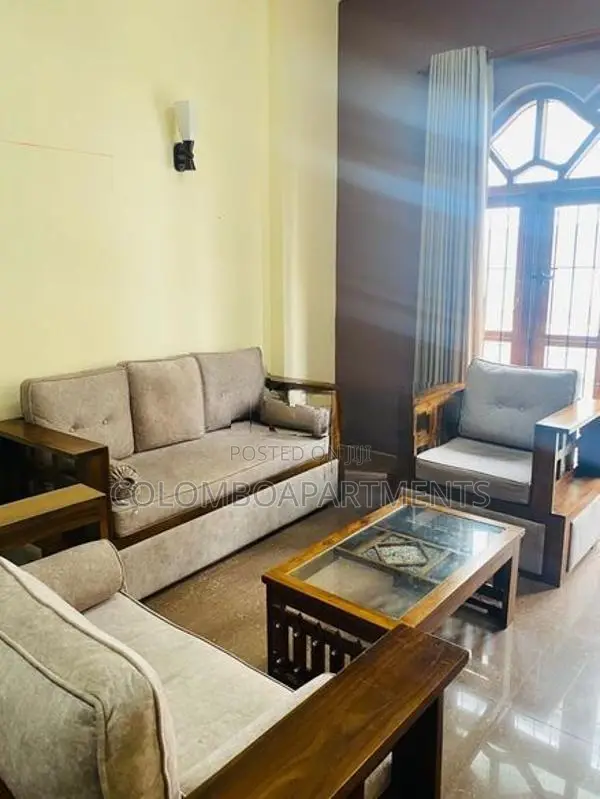 3-Bedroom Fully Furnished Apartment for Long-Term Rent – Kalubowila