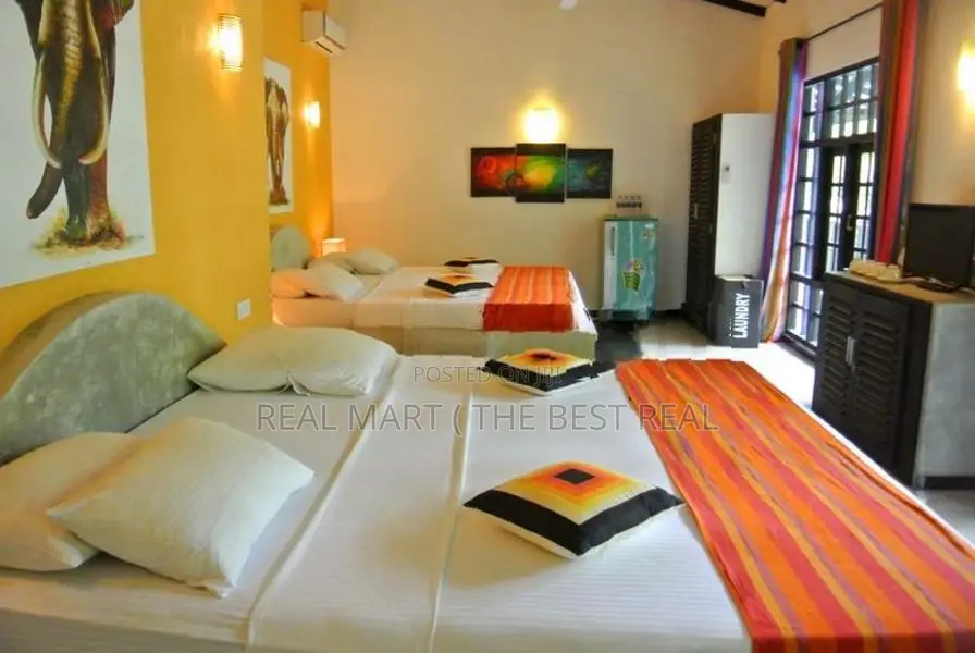 Colombo 8 : 5 A/C Bedrooms fully furnished hotel for rent