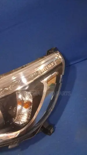 Hilux Revo Scoop Head Lamp