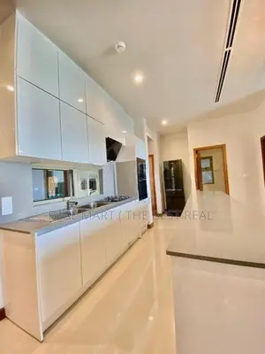 Colombo 7 : 3BR Fully furnished Apartment for Rent