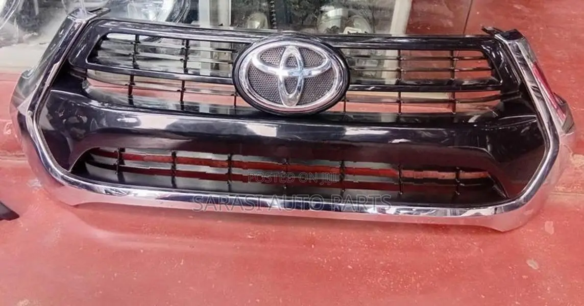 Toyota Hilux 2025 Shell