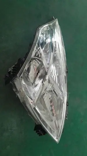 Nissan Teana J32 Head Light