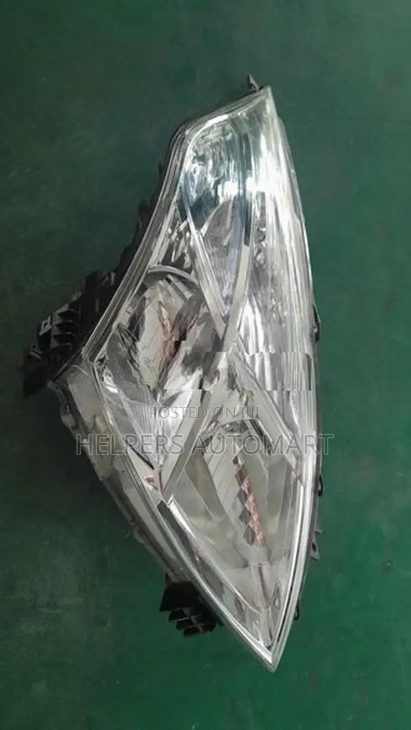 Nissan Teana J32 Head Light