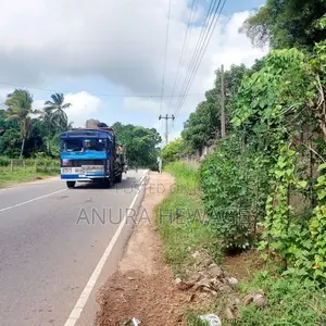 Land for Sale Facing New Kandy Road, Delgoda, Naranwala (ID: WA29A)