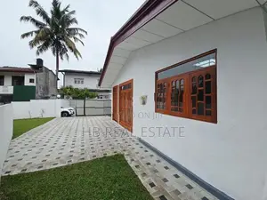 Newly Build Single Story House for Sale Diyagama