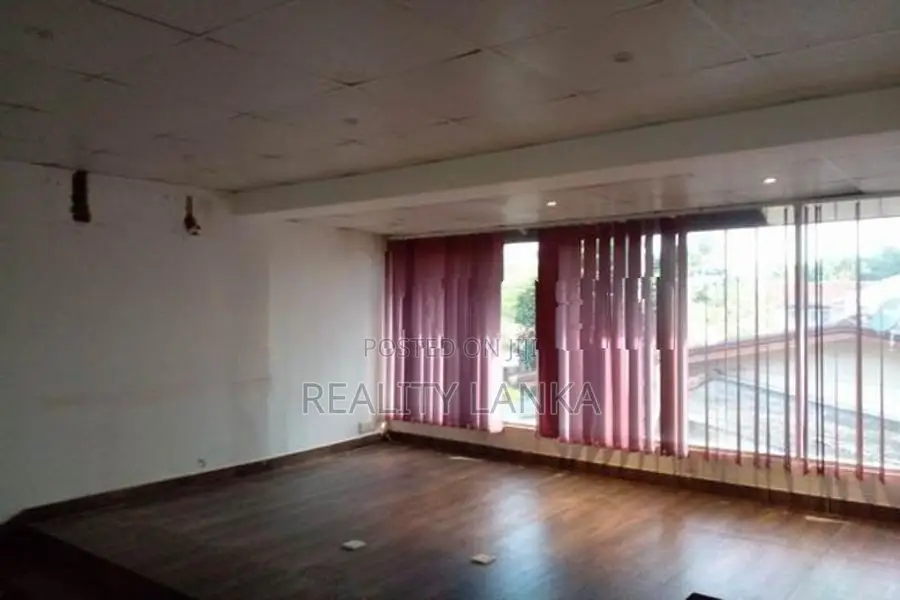 Land with a luxury house (3948) for sale Col-05