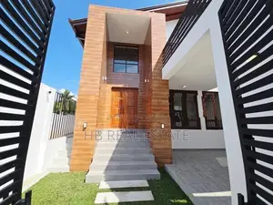Super Luxury 2-Story House for Sale Battaramulla