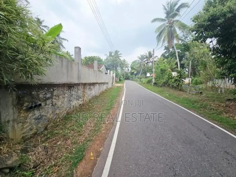23.9 P Residential Land For Sale in Diyagama