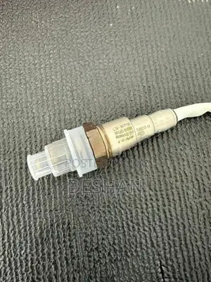 Toyota vitz ksp130 oxygen sensor genuine brandnew