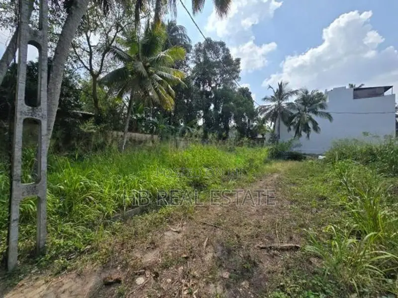 8.1 P Highly Residential Bare Land For Sale Polwatta