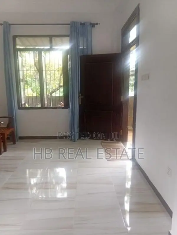 Almost Brand New House for Sale in Thalagala
