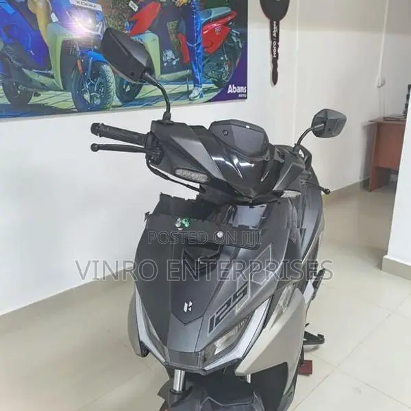 Hero XOOM 125R 2026