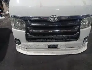 Toyota KDH Front Face