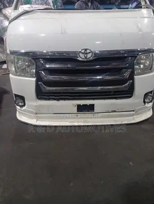 Toyota KDH Front Face