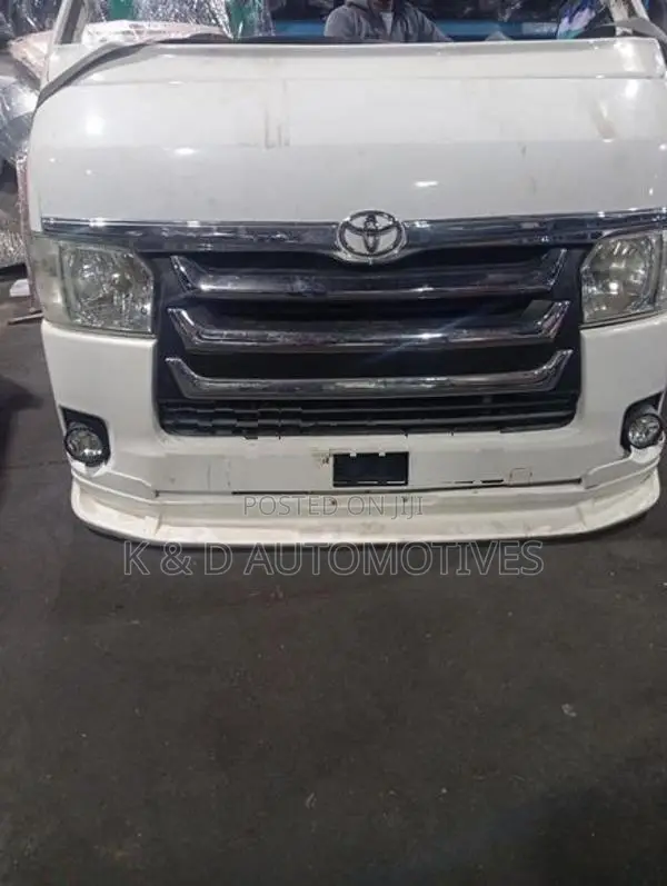Toyota KDH Front Face