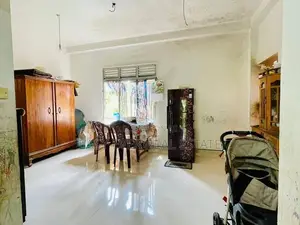 අඩක් නිම කළ දෙමහල් නිවසක් විකිණීමට කලගෙඩිහේන