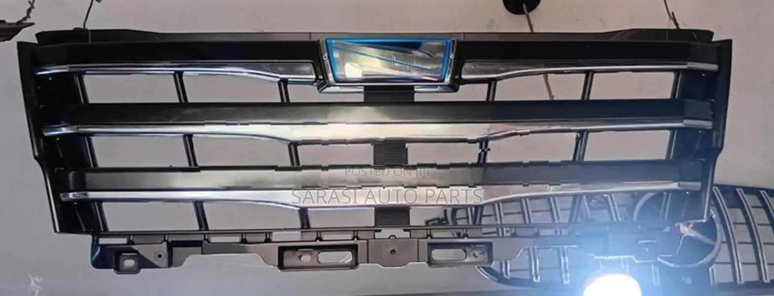 Toyota Noah Shell