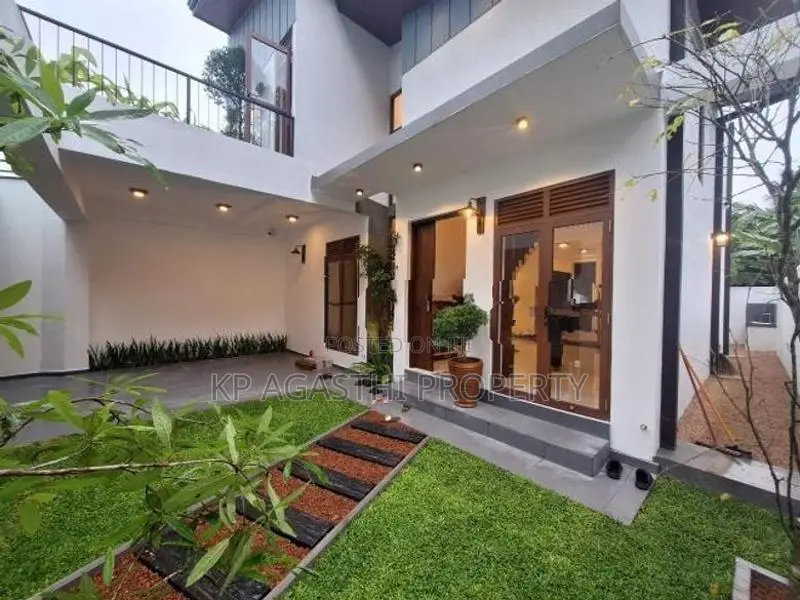 Beautiful House for Sale in Nawala