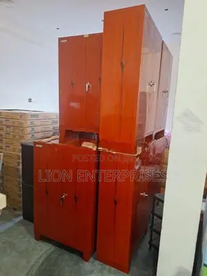 Steel Half Cupboards 4×2.5 Ft
