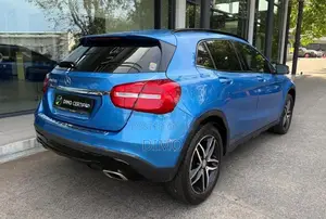 Mercedes Benz GLA 200 Urban 2016