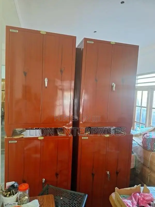 Steel Half Cupboards 4×2.5 Ft