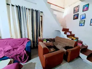 යක්කල කාමර 6ක අංගසම්පූර්ණ දෙමහල් නිවසක්