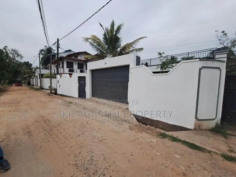 Malabe Town House for Sale