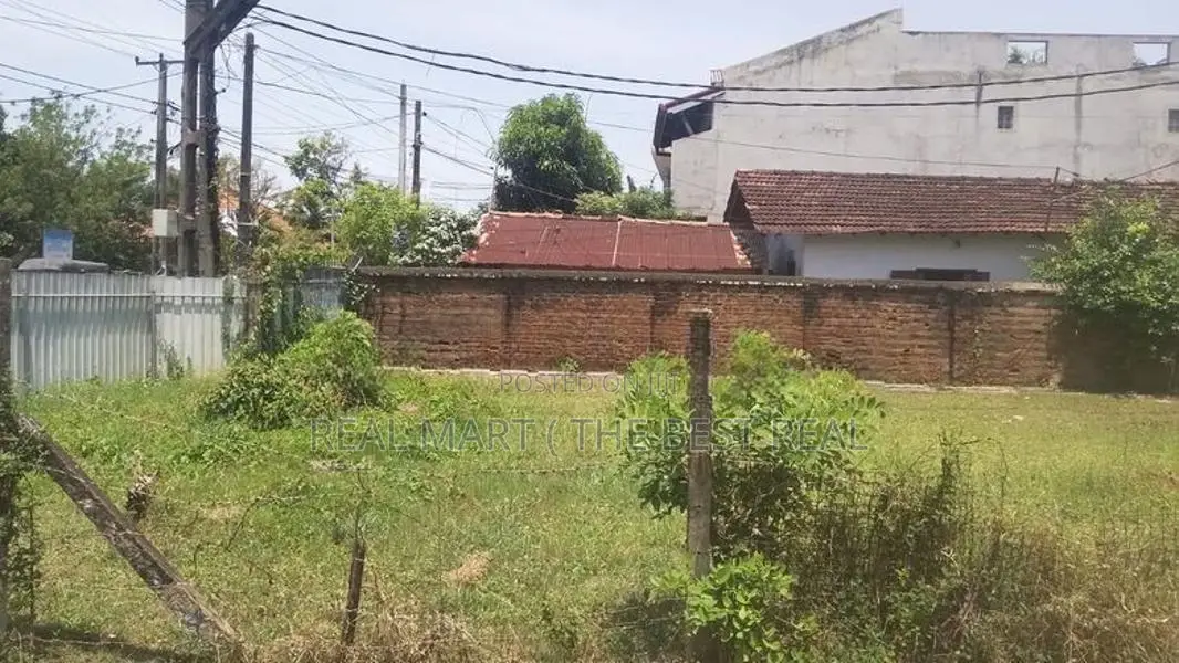 Negombo : 140 Perches Land for Sale