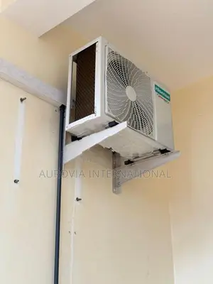 HISENSE 30000 BTU Smart WiFi Inverter Air Conditioner