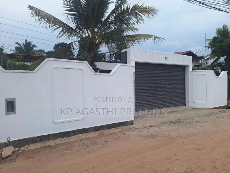 Malabe Town House for Sale