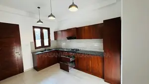 සුවිසල් අති සුඛෝපභෝගී අලංකාර නවීනතම නිවස විකිණීමට piliyandala