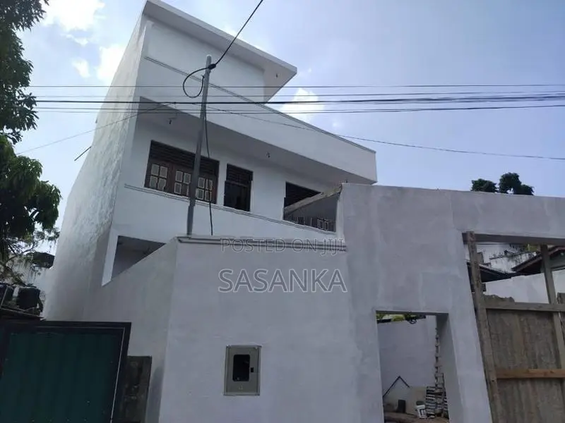 Nugegoda Delkanda Brand New Luxury House For Sale