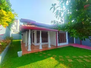 සුපරි පරිසරයක තනිමහල් නිවසක් විකිනිමට පන්නපිටිය