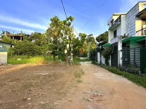 Flat Land From Pamunuwa Devala Rd
